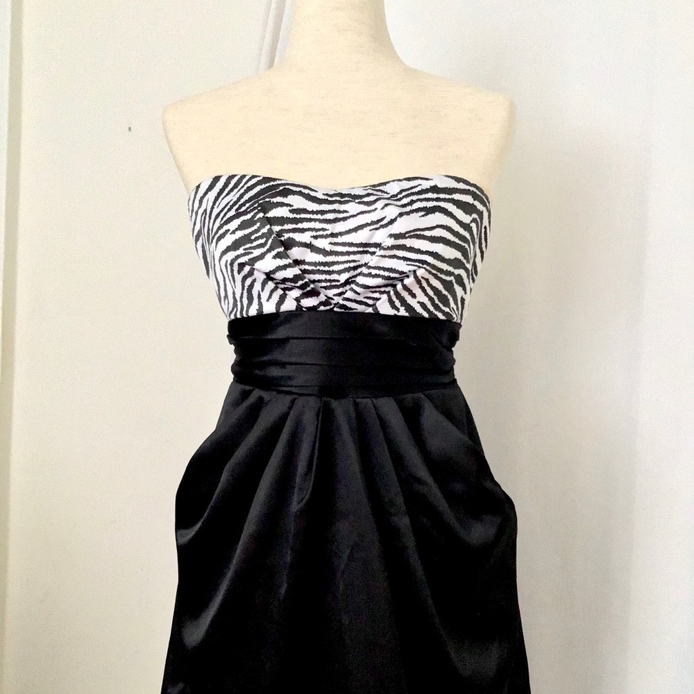 🌞3/$18🌞Sz 11 Teeze Me 80s strapless mini dress